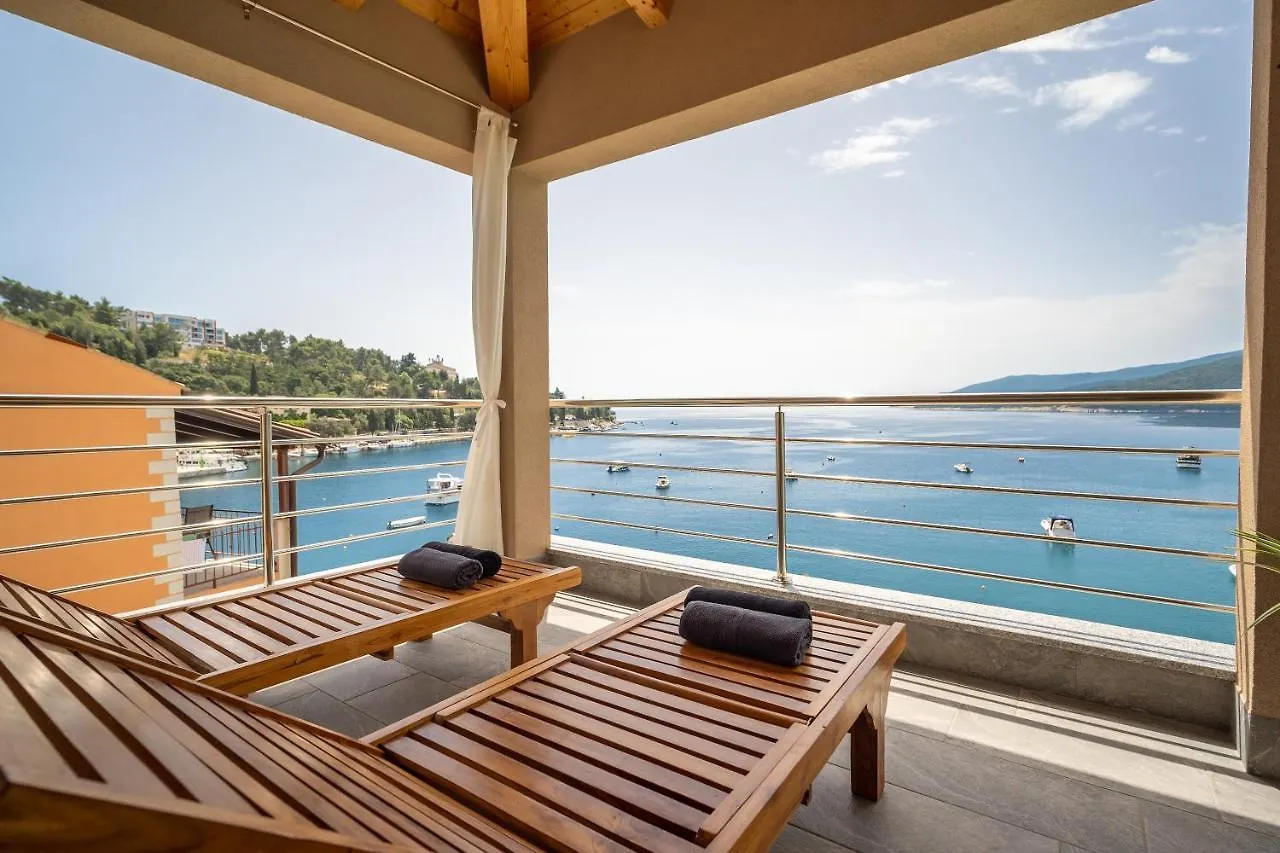 Seafront 2-Bedroom Apartment Nika - Rabac location