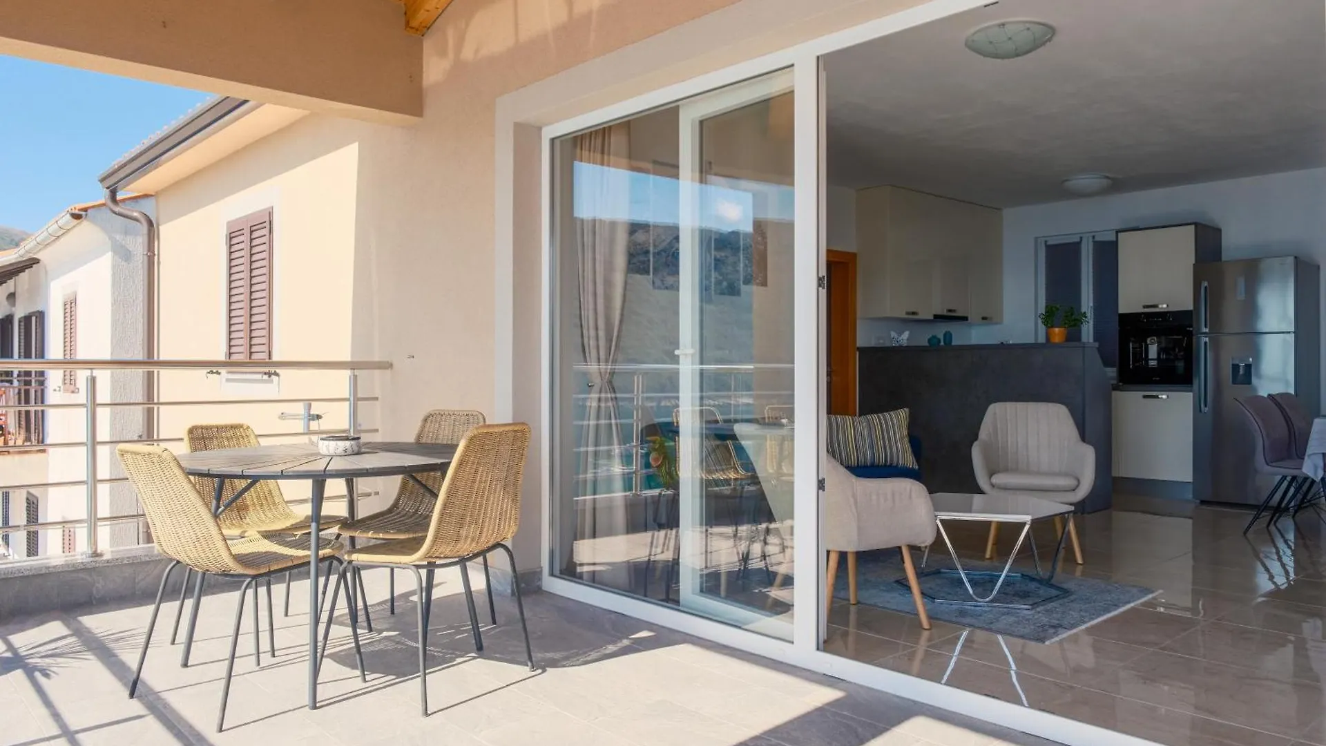 Seafront 2-Bedroom Apartment Nika - Rabac 0*,  Croatia