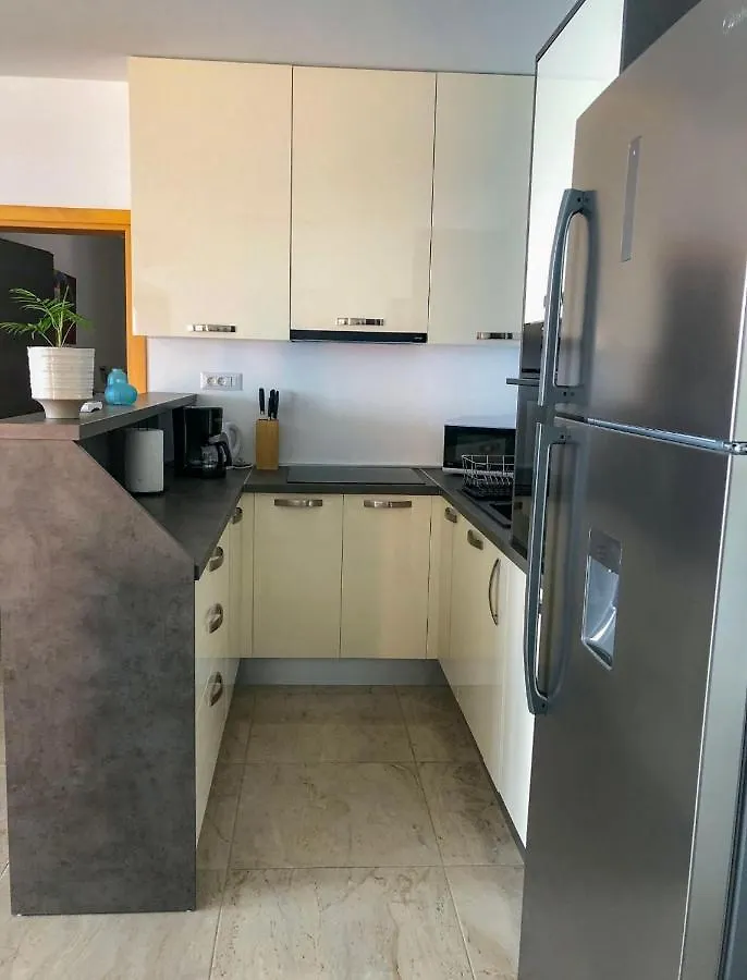 Seafront 2-Bedroom Apartment Nika - Rabac